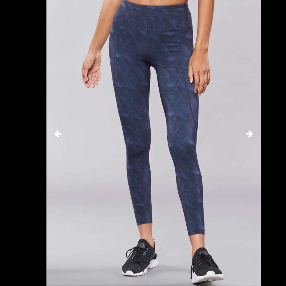EUC Varley Bedford Leggings- Navy Feathers S